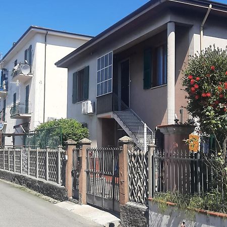 Casa Vacanza Dh Λα Σπέτσια Εξωτερικό φωτογραφία