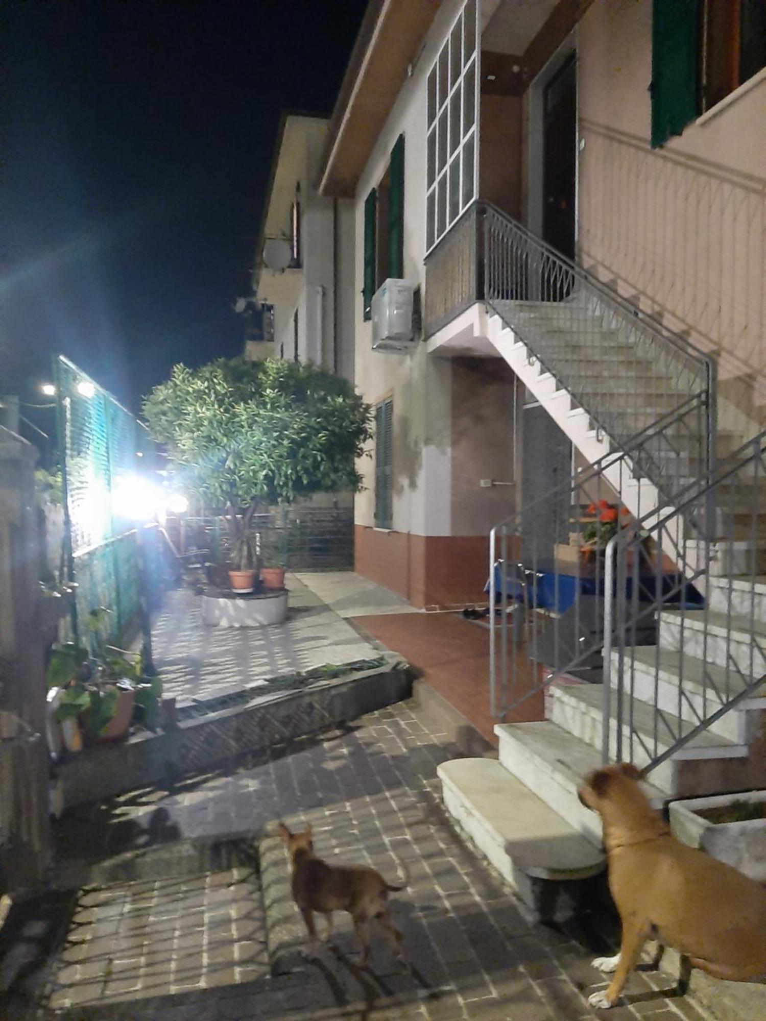 Casa Vacanza Dh Λα Σπέτσια Εξωτερικό φωτογραφία